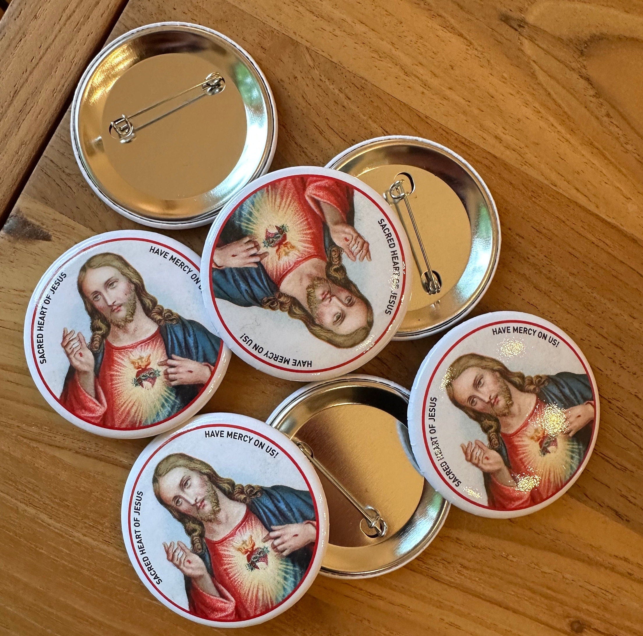 Sacred Heart of Jesus 2" Diameter Catholic Pin