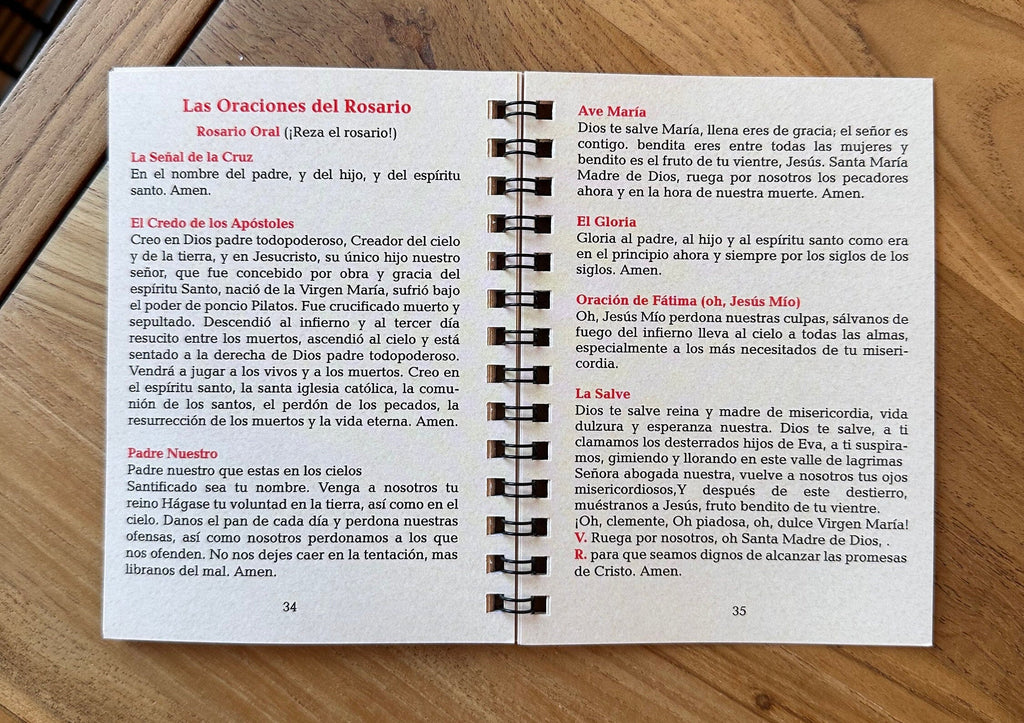 Spanish Rosary Meditation Book: 15 Mysteries, Pocket-Size, Traditional Catholic Prayer